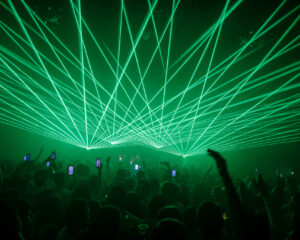 Festival Logo Trance boyband Superstrings naar uitverkochte Vasim