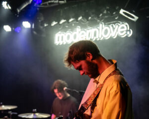 Festival Logo modernlove.
